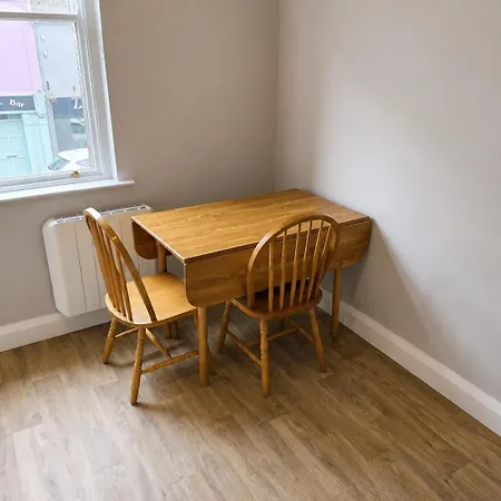 Comfortable 1br Ballina Sleeps 2 Apartment Cloonlara